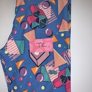 LuLaRoe 90’s look leggings New. Size TC